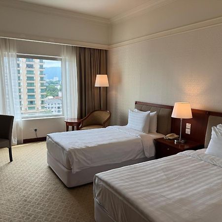 Gurney Bay Hotel, A Parkroyal Partner Hotel George Town Esterno foto