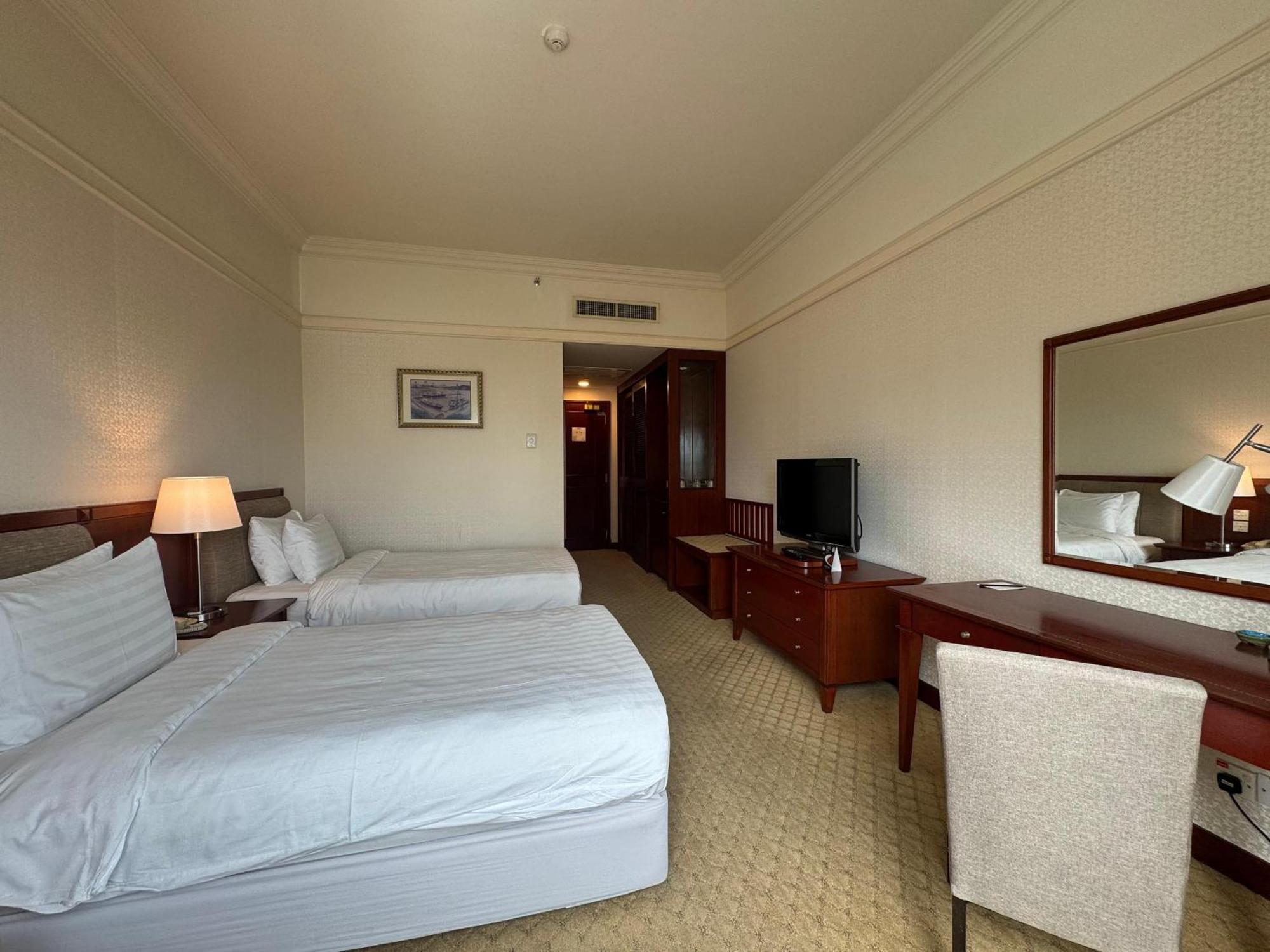 Gurney Bay Hotel, A Parkroyal Partner Hotel George Town Esterno foto