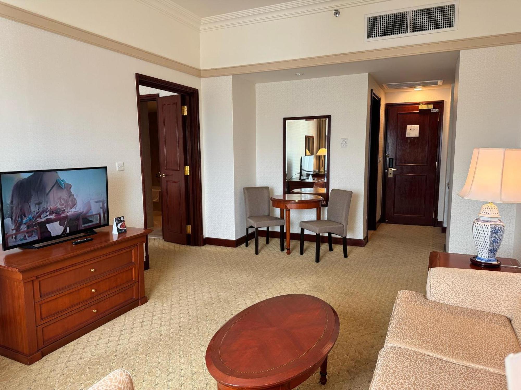 Gurney Bay Hotel, A Parkroyal Partner Hotel George Town Esterno foto